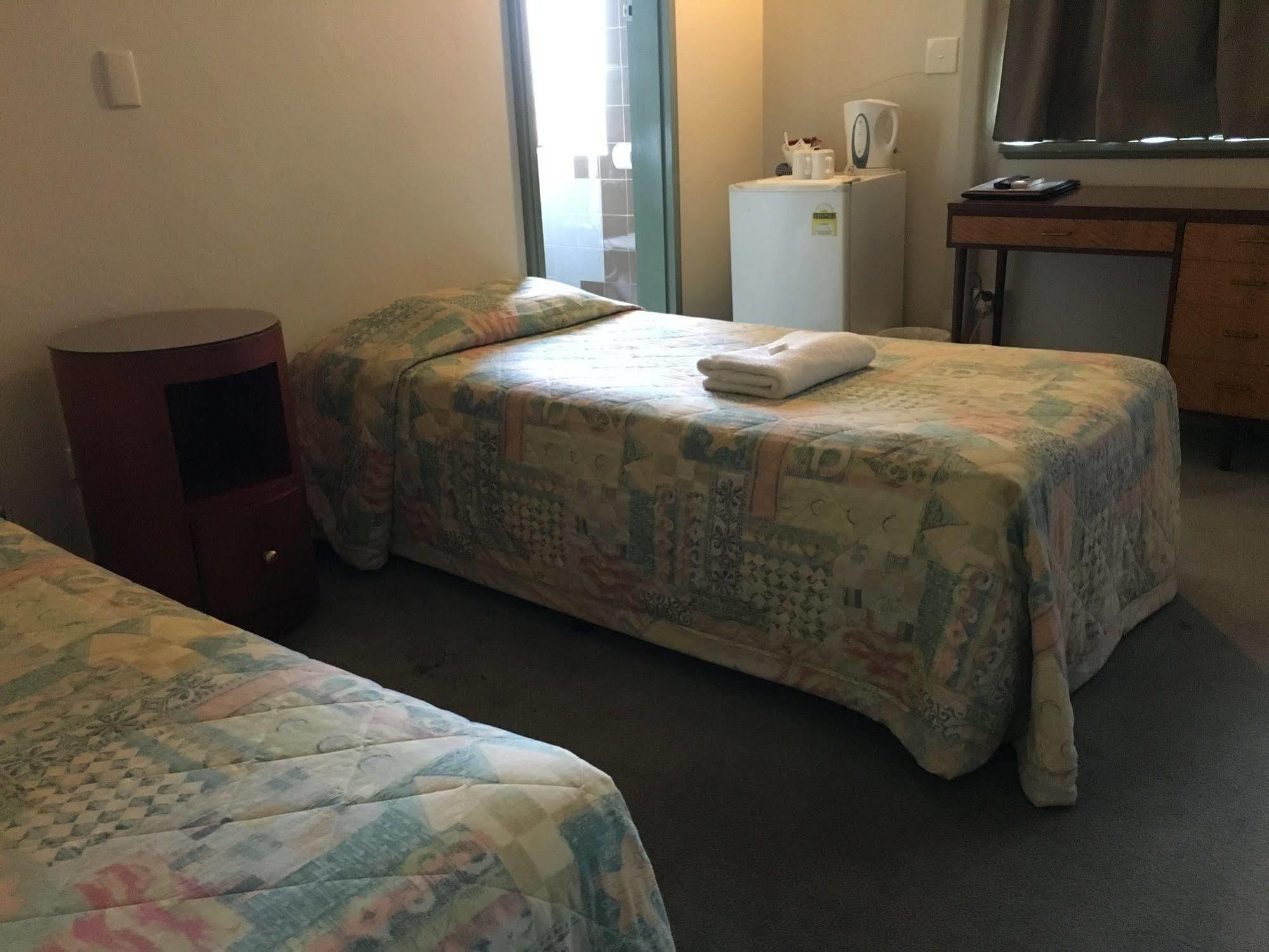 Amaroo Hotel Dubbo Bagian luar foto